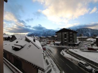 Studio chaleureux 4 pers, centre village, proche pistes et commerces, balcon sud-ouest - FR-1-572-105 - 1