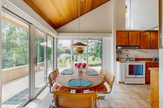 Rockledge Cedar Retreat - North Hero - 4