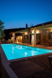 Plasis Country Suites - Íria - 1