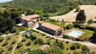 Intero casale immerso nel verde della Maremma - Montorgiali - 4