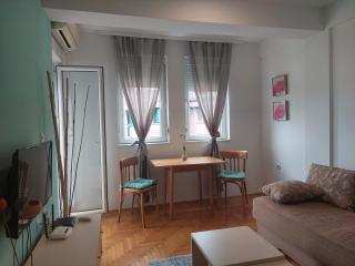 Sunny Lakeside Apartment - Ohrid - 8