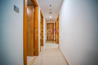 Stylish 2BR in Continental Tower Dubai Marina - 1