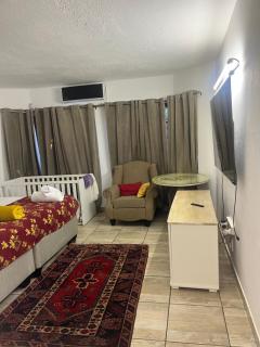Executive 5 bedroom home near Sun Bet Arena - Pretoria - 7