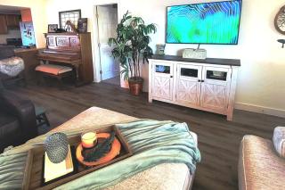 Family River Retreat- Pet Friendly with Boat Parking - Bullhead City - 0