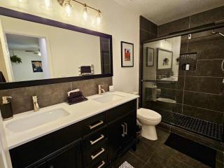 Family River Retreat- Pet Friendly with Boat Parking - Bullhead City - 8