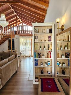 River Escape Villa - Private Beach, Scenic View & BBQ - Tepelenë - 5