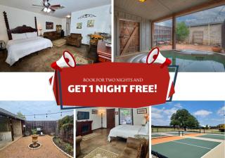 Fredericksburg Escape Wineries & Hot Tub - Fredericksburg - 0