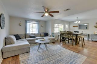 Charming Retreat with Pool Games Near Beach - 9