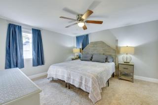 Charming Retreat with Pool Games Near Beach - 7