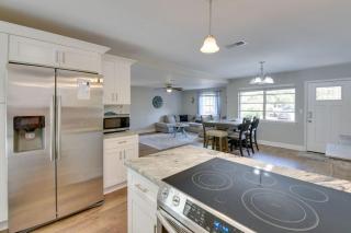 Charming Retreat with Pool Games Near Beach - 2