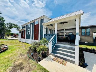 The Little Lonestar with Pool and Hot Tub - Austin - 4