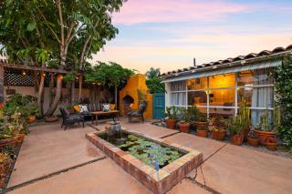 Spacious Spanish Hacienda Close to Everything - 7