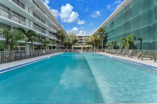 7min to Disney Luxury Blue King Pool Parking - Kissimmee - 5