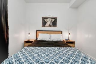 Cosytastic 2 Room Zen Den - Fresno - 8