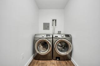 Cosytastic 2 Room Zen Den - Fresno - 5