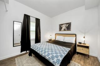 Cosytastic 2 Room Zen Den - Fresno - 4