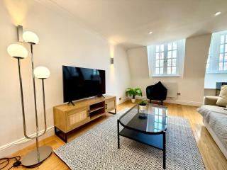 Covent Garden Apartments - London - 8