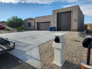 577) Large 3 bedroom with fenced back yard - Lake Havasu City - 9