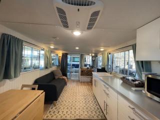 The Albatross-Houseboat DT Knox - 7
