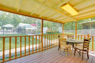 6 Mi to Bethel Woods Cabin with Pool Access - Mongaup Valley - 9