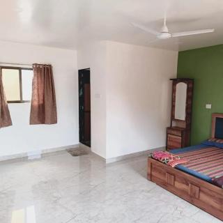 Hotel krushna kunj 2 - Jāmb - 8