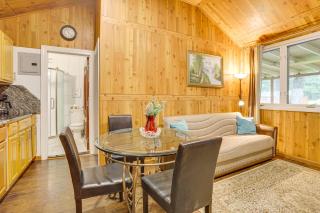 5 Mi to Monticello Raceway Cabin with Pool Access! - Mongaup Valley - 7