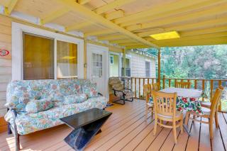 5 Mi to Swinging Bridge Reservoir Cabin with Pool! - Mongaup Valley - 9