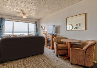 Sea Gypsy Rentals - Oceanfront Suite - Sleeps 6 - Lincoln City - 7