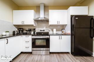 Cozy Haven Suite - KingBed - Wifi - Sleeps 4! - Edmonton - 6