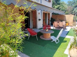 Bas de villa, terrasse au calme - Gattières - 9
