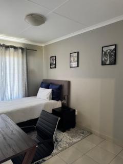 Oasis Sky Self Catering Apartment - Windhoek - 8