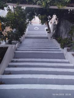 Marina's Deluxe - Pera Gyalos - 9