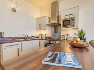 2 Bed in Tenby FB233 - Tenby - 5