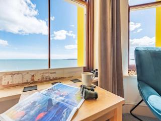 2 Bed in Tenby FB233 - Tenby - 2