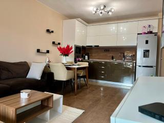 Urban Nest Varna - Near Center and Bus Station - Varna City - 3