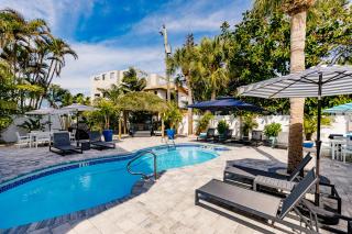 The Inn on Siesta Key - 1