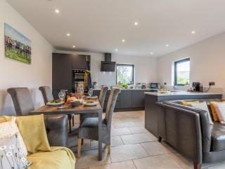 2 Bed in Longtown 79176 - - 3