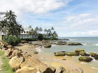 The Options Beach Guest House & Restaurant Dehiwala-Mount Lavinia - Mount Lavinia - 1
