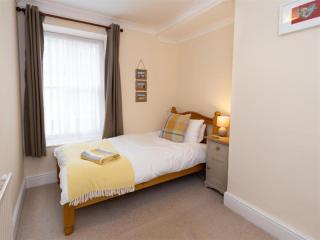 3 Bed in Tenby FB141 - Tenby - 2