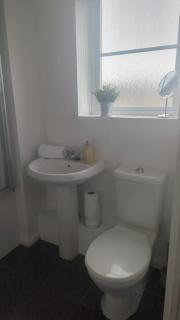 Luxe Coastal Stay 2BR - 1