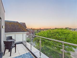 Cooden Beach - Sleeps 10 - Parking - Bexhill - 6