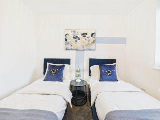 Cooden Beach - Sleeps 10 - Parking - Bexhill - 1