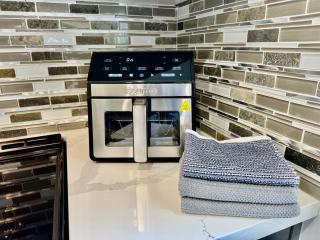 iResidence in Toronto - Fantastic Vacation Home with Breakfast - 4