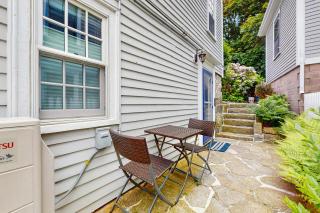 Olde New House - Rockport - 8