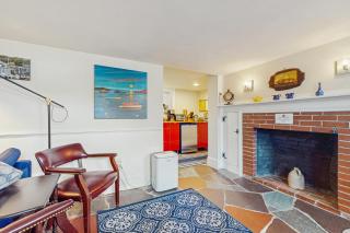 Olde New House - Rockport - 2