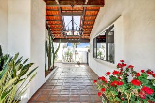 "NEW"Luxury 5 bedroom Wine Retreat Fallbrook Villa sleeps 12 and Venues - 8