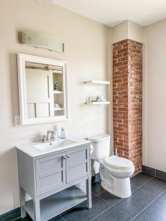 The 4M Favorite House - Stunning & Spotless 2-Bed Apt (#3) - Ann Arbor - 3