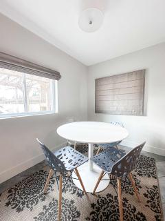 The 4M Favorite House - Stunning & Spotless 2-Bed Apt (#1) - Ann Arbor - 6
