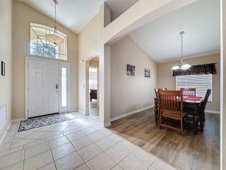 Spacious 4 BED villa with pool spa and game room villa - 6