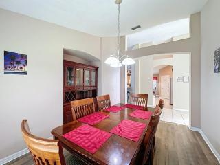 Spacious 4 BED villa with pool spa and game room villa - 2